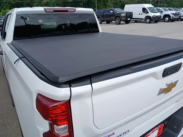 Used 2025 White Chevrolet Custom image 8