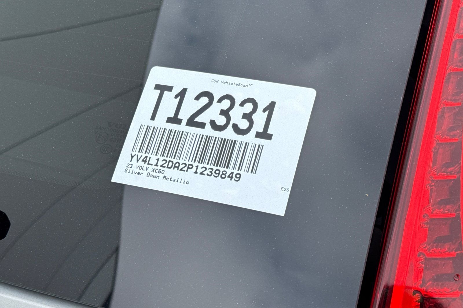 Used 2023 Silver Volvo B5 Ultimate Bright Theme image 35
