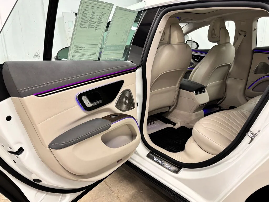 Certified Used 2023 White Mercedes-Benz 450 image 18