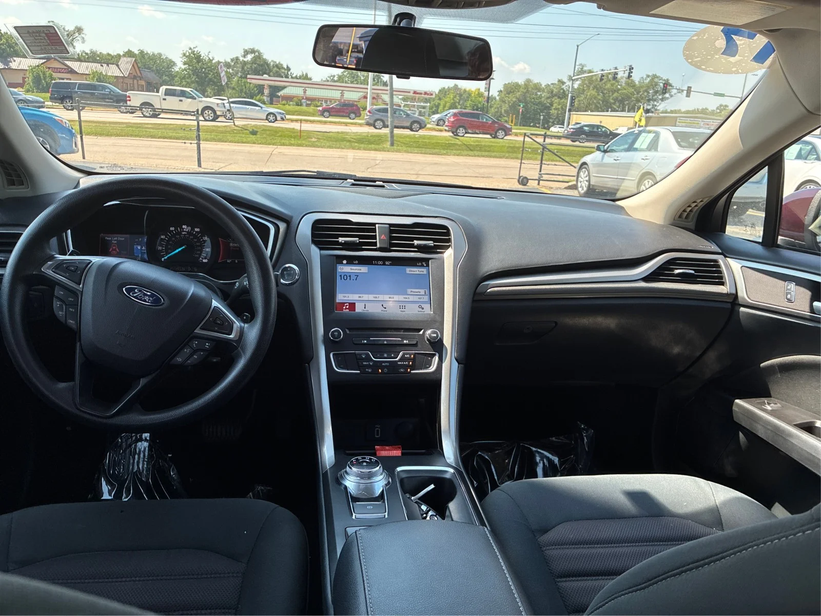 Used 2017 Burgundy Velvet Metallic Tinted Clearcoat Ford SE image 22