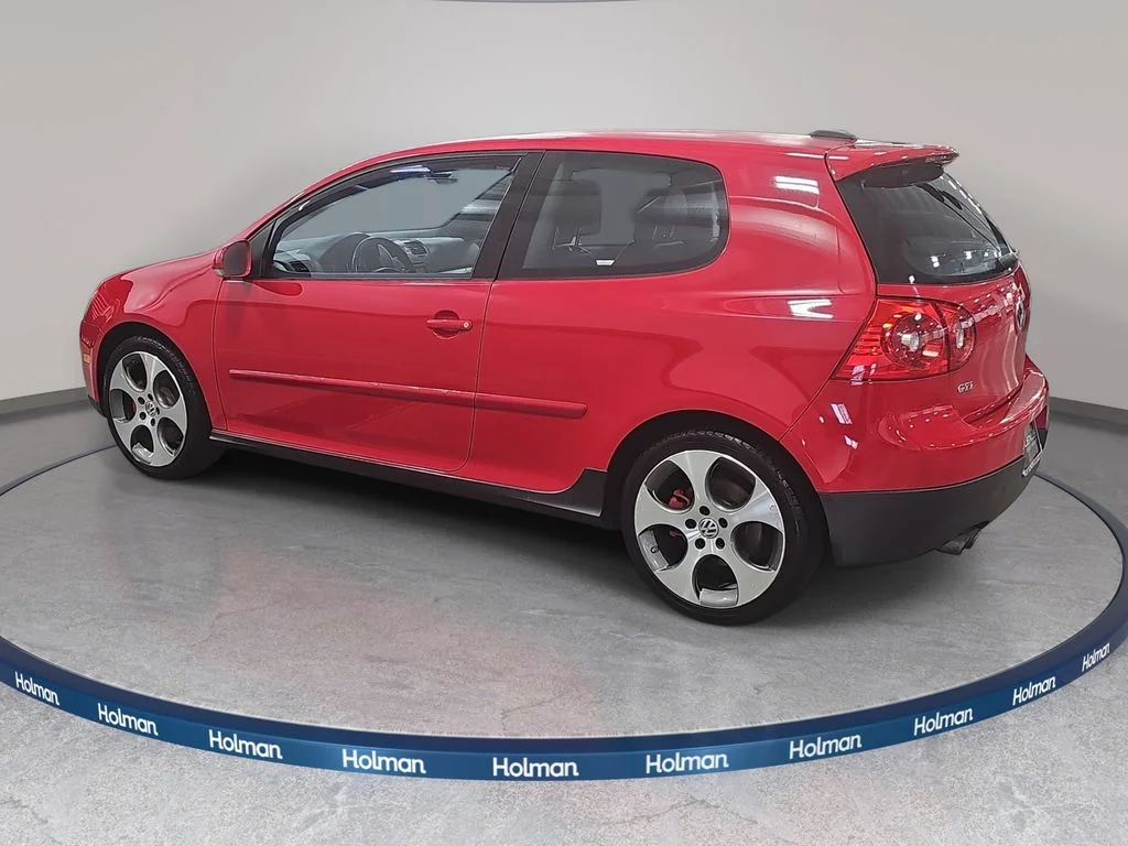 Used 2006 Red Volkswagen Base image 9