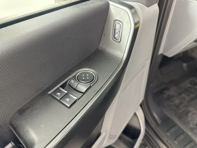 Used 2023  Ford XL image 19
