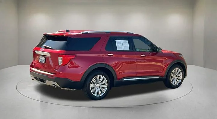Used 2021 Rapid Red Metallic Tinted Clearcoat Ford Limited image 5