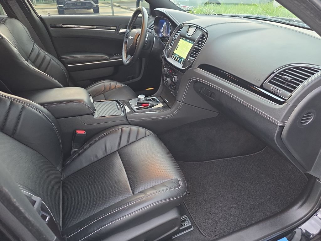 Used 2023 Black Chrysler C image 34