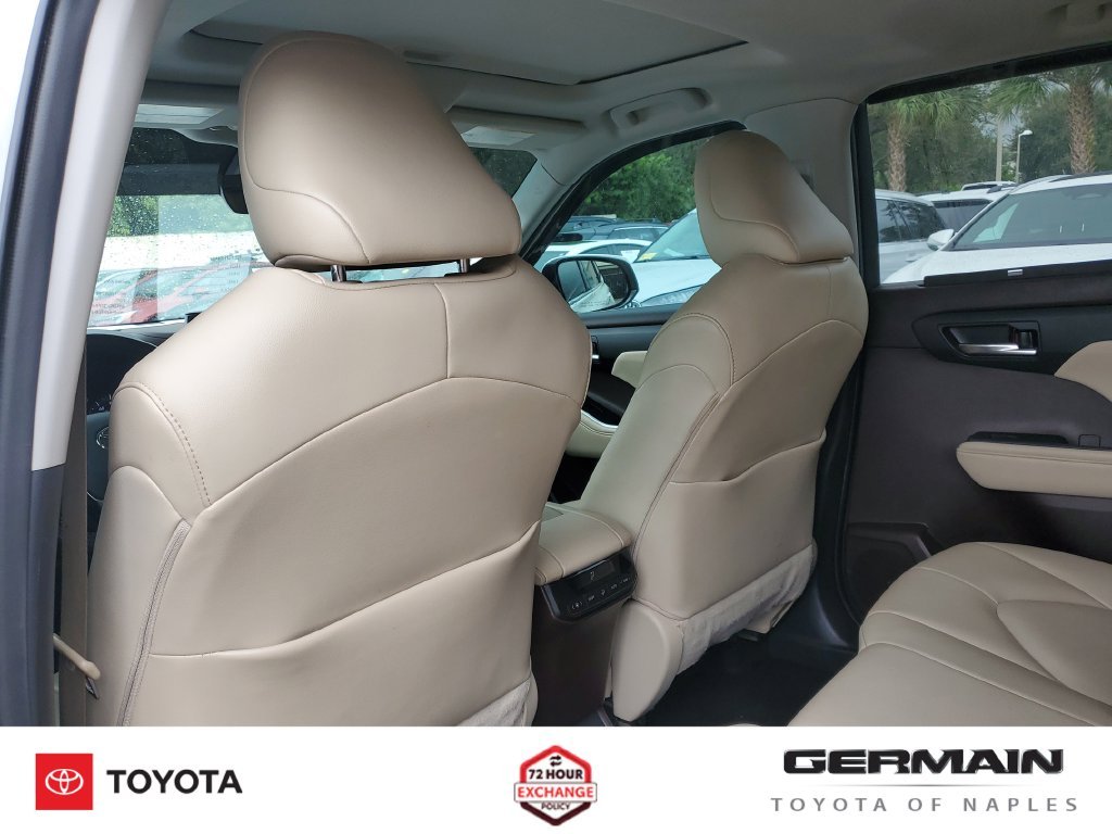 Used 2021 White Toyota XLE image 23
