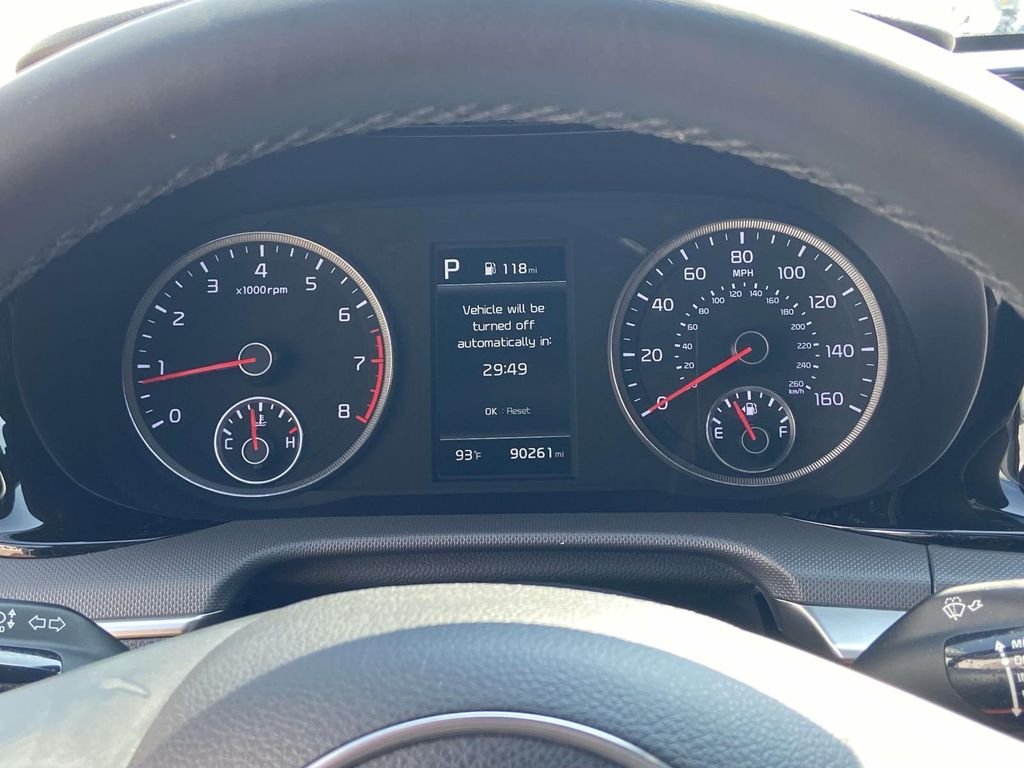 Used 2023 White Kia GT-Line image 36