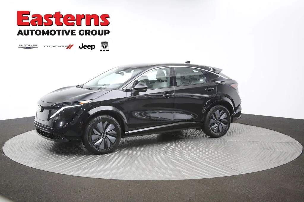 Used 2023 Black Nissan ENGAGE image 58