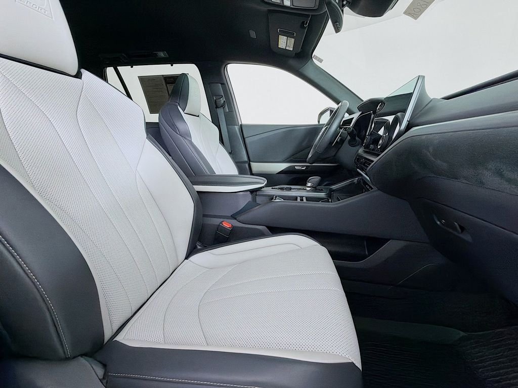 Used 2026 Wind Chill Pearl Lexus F SPORT Performance Premium image 28