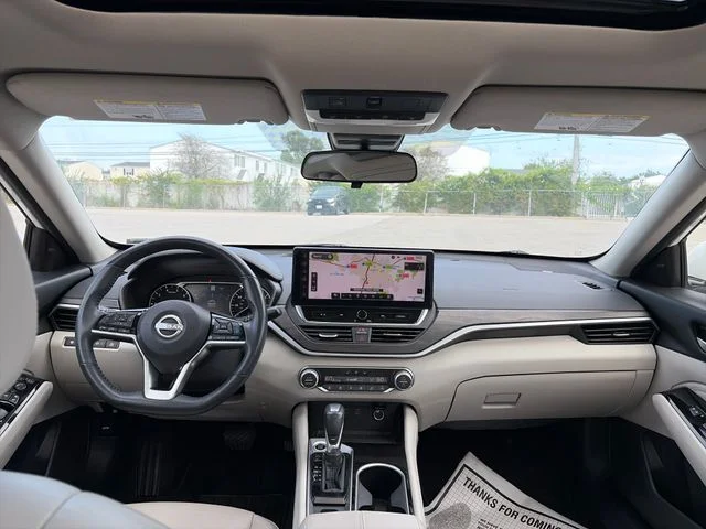 Used 2023 White Nissan 2.5 SL image 26