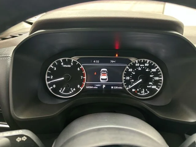 Used 2023 Gray Nissan SL image 11