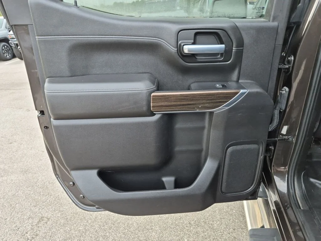 Used 2021 Brown Chevrolet RST image 31