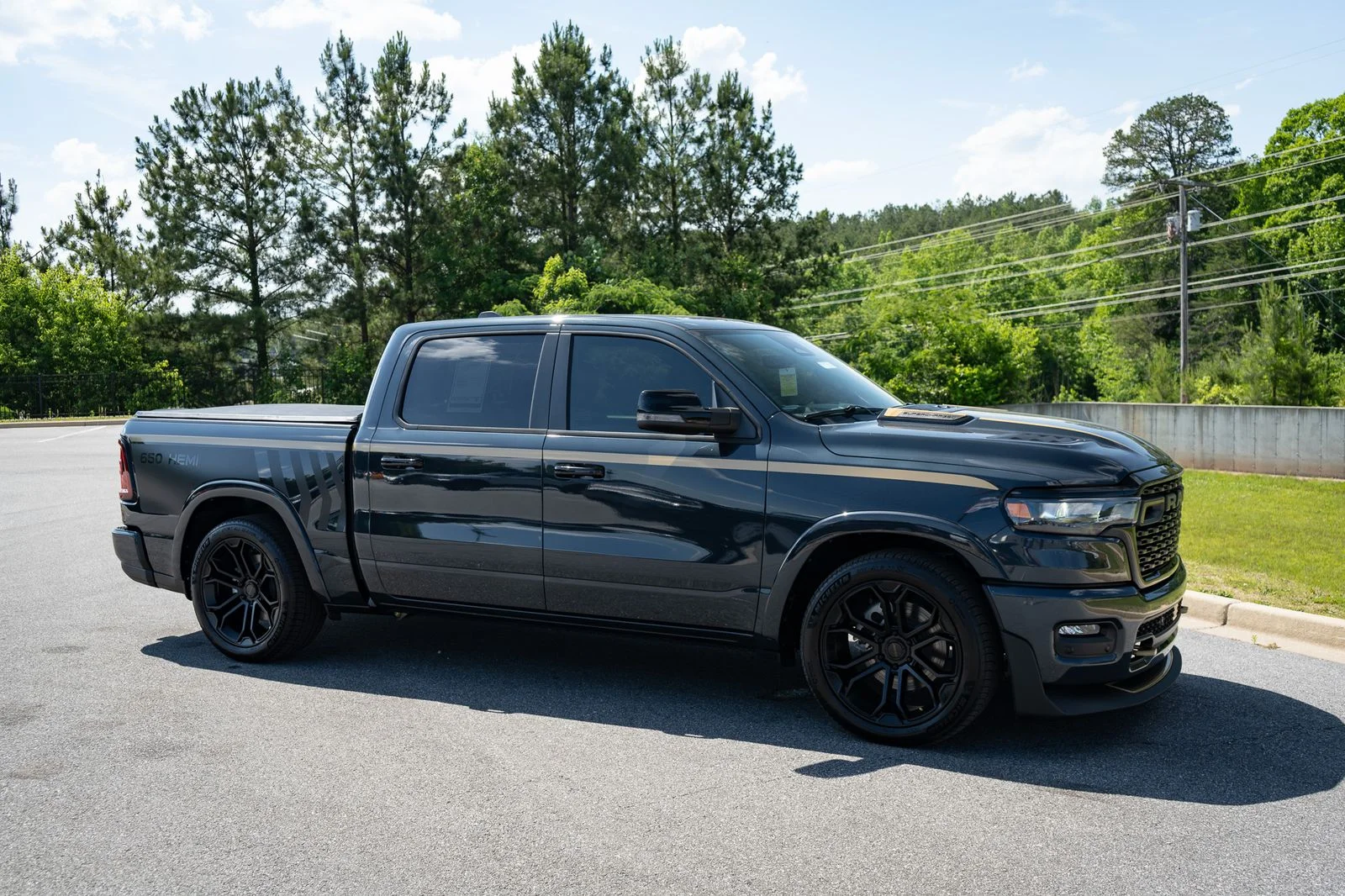 New 2026 Forged Blue Metallic Exterior Paint RAM Big Horn/Lone Star image 25