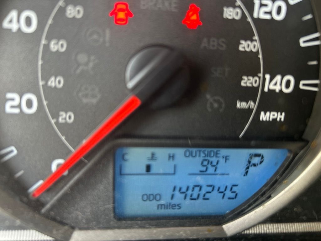Used 2015 Black Toyota XLE image 7