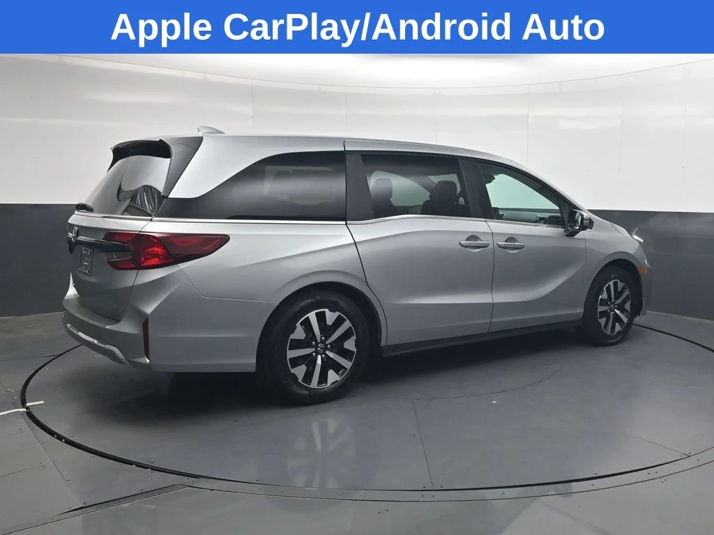 Used 2025 Solar Silver Metallic Honda EX-L image 4