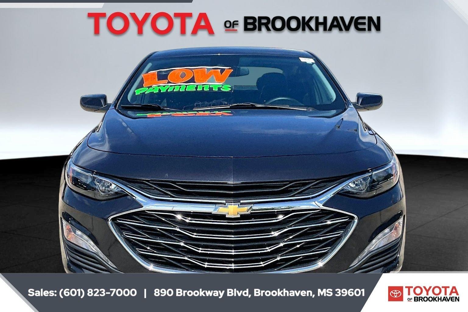 Used 2023 Dark Ash Metallic Chevrolet LT image 3