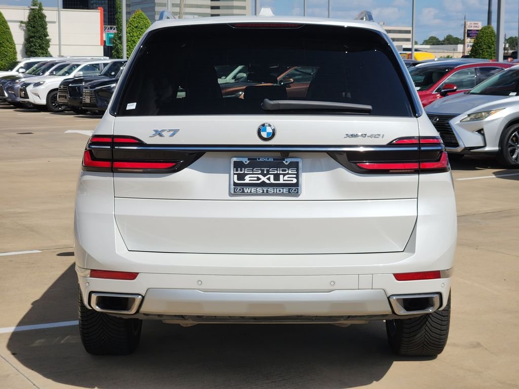 Used 2023 White Metallic BMW xDrive40i image 6