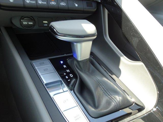 2025 Hyundai Elantra SEL - Photo 13