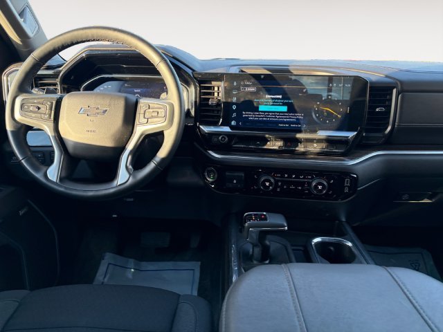 Used 2025 White Chevrolet RST image 15