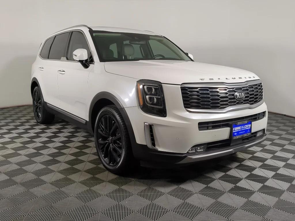 Used 2020 White Kia SX image 2