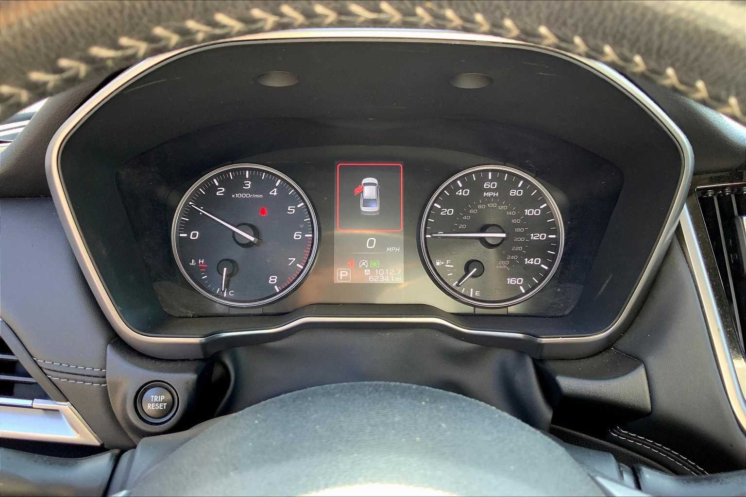 Used 2023 Ice Silver Metallic Subaru Limited image 26