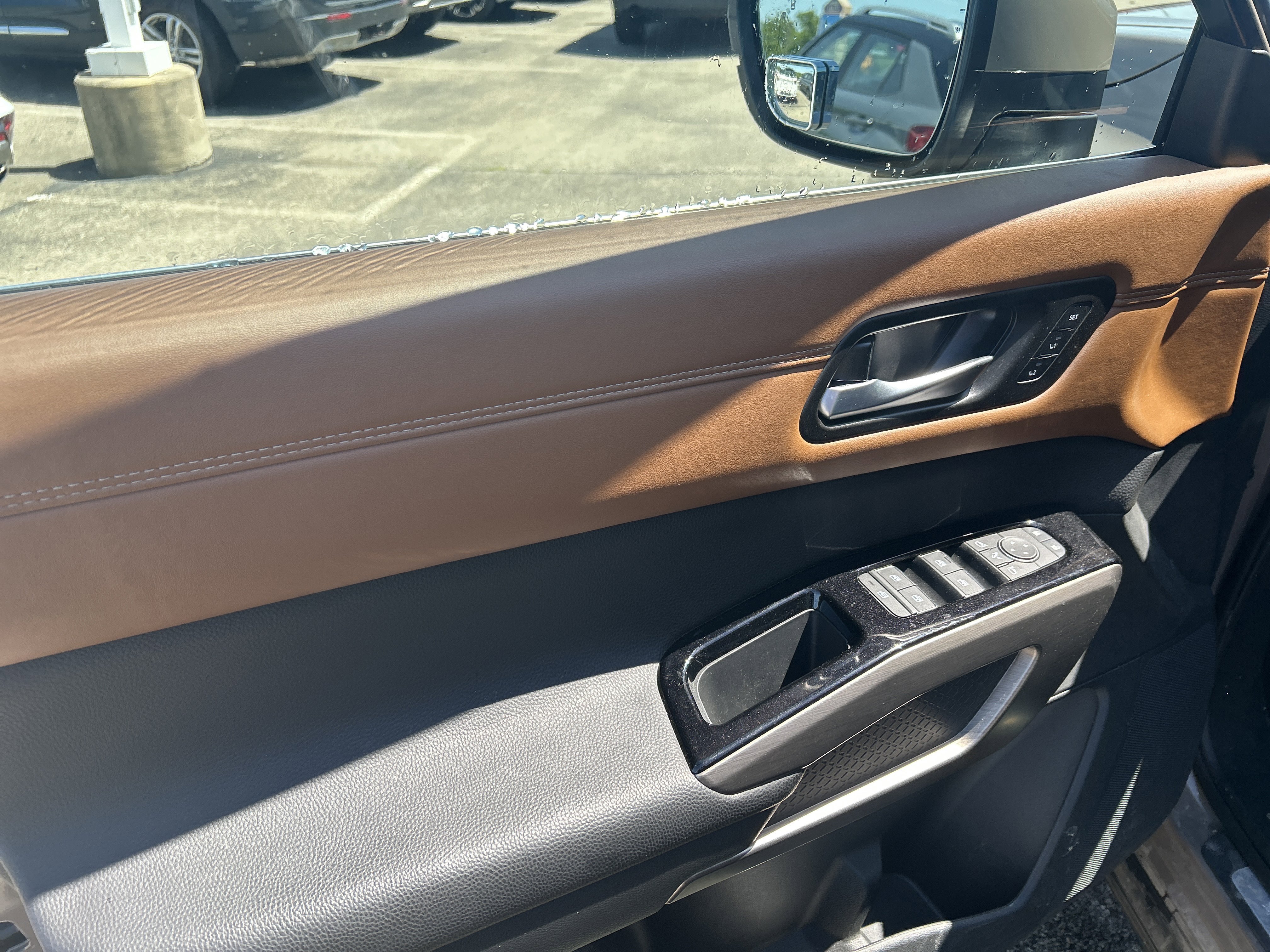 2025 Nissan Pathfinder Platinum - Photo 18