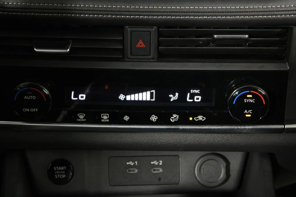 2025 Nissan Rogue SV - Photo 23