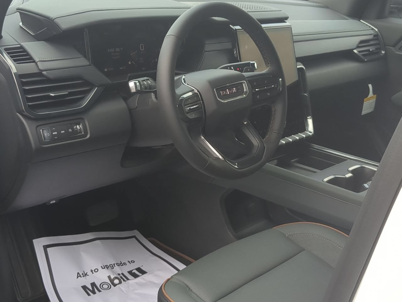 New 2026 Summit White GMC AT4 image 10