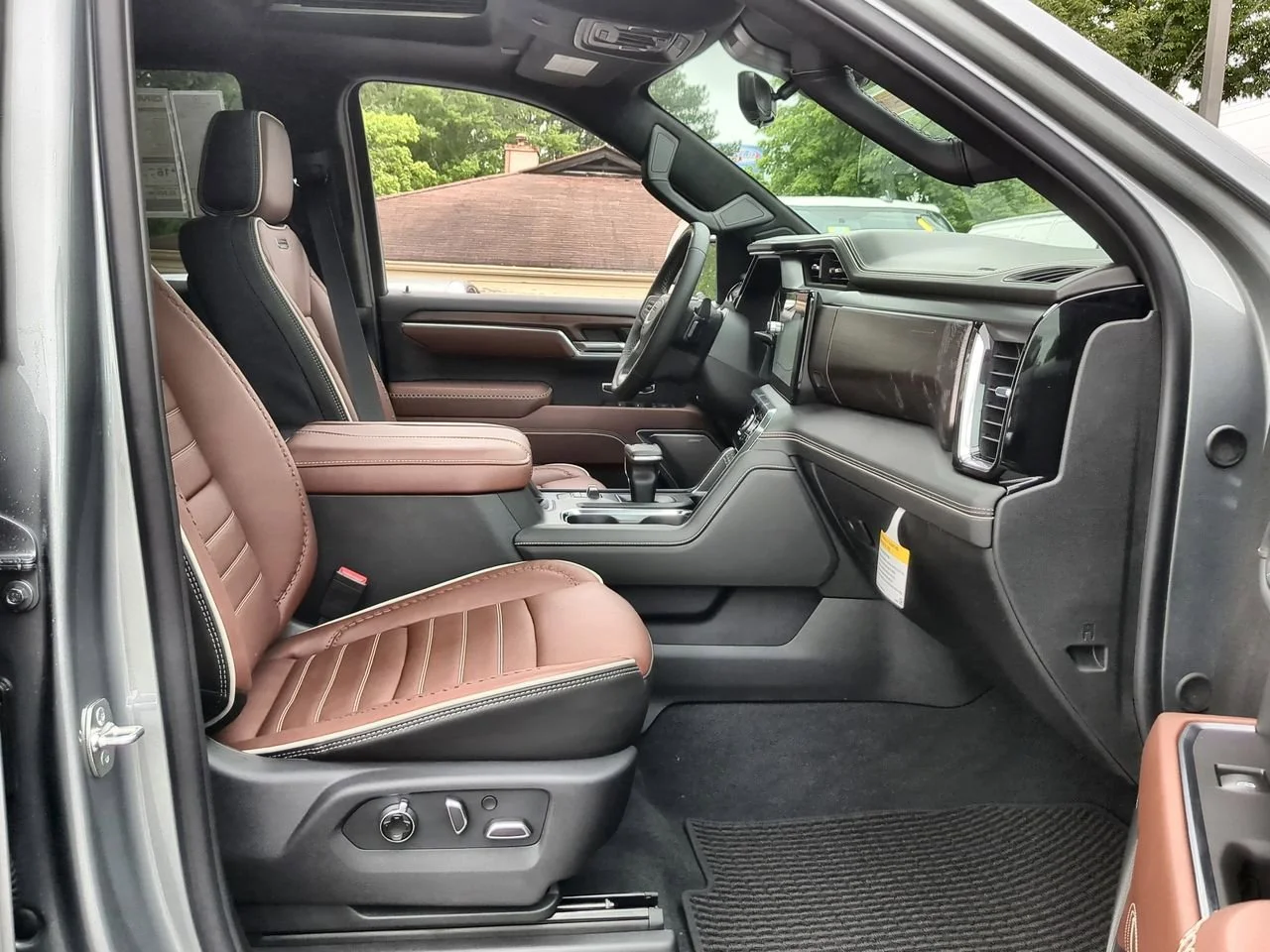 New 2026 Sterling Metallic GMC Denali Ultimate image 29