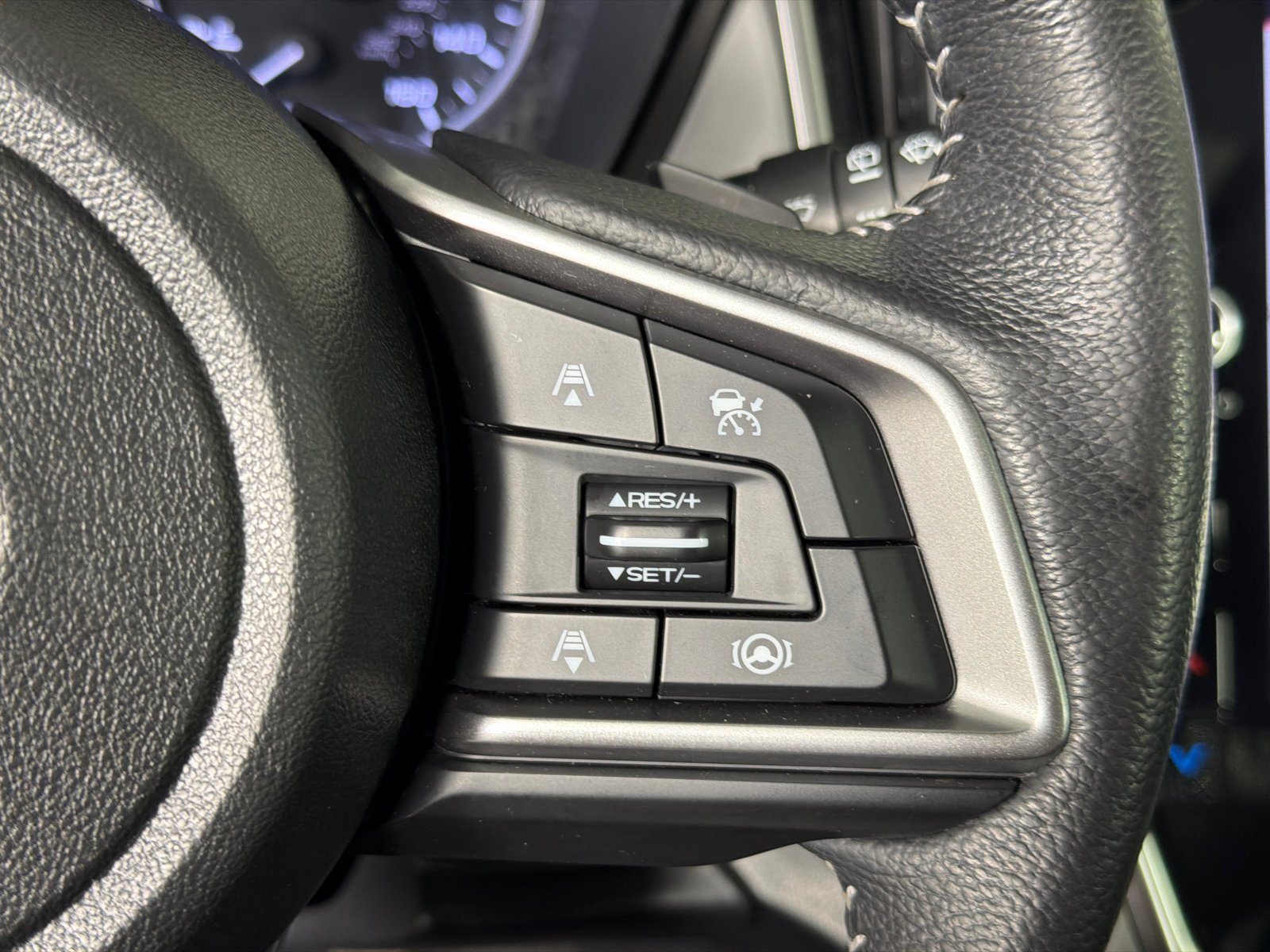 Used 2020 Crystal Black Silica Subaru Premium image 28