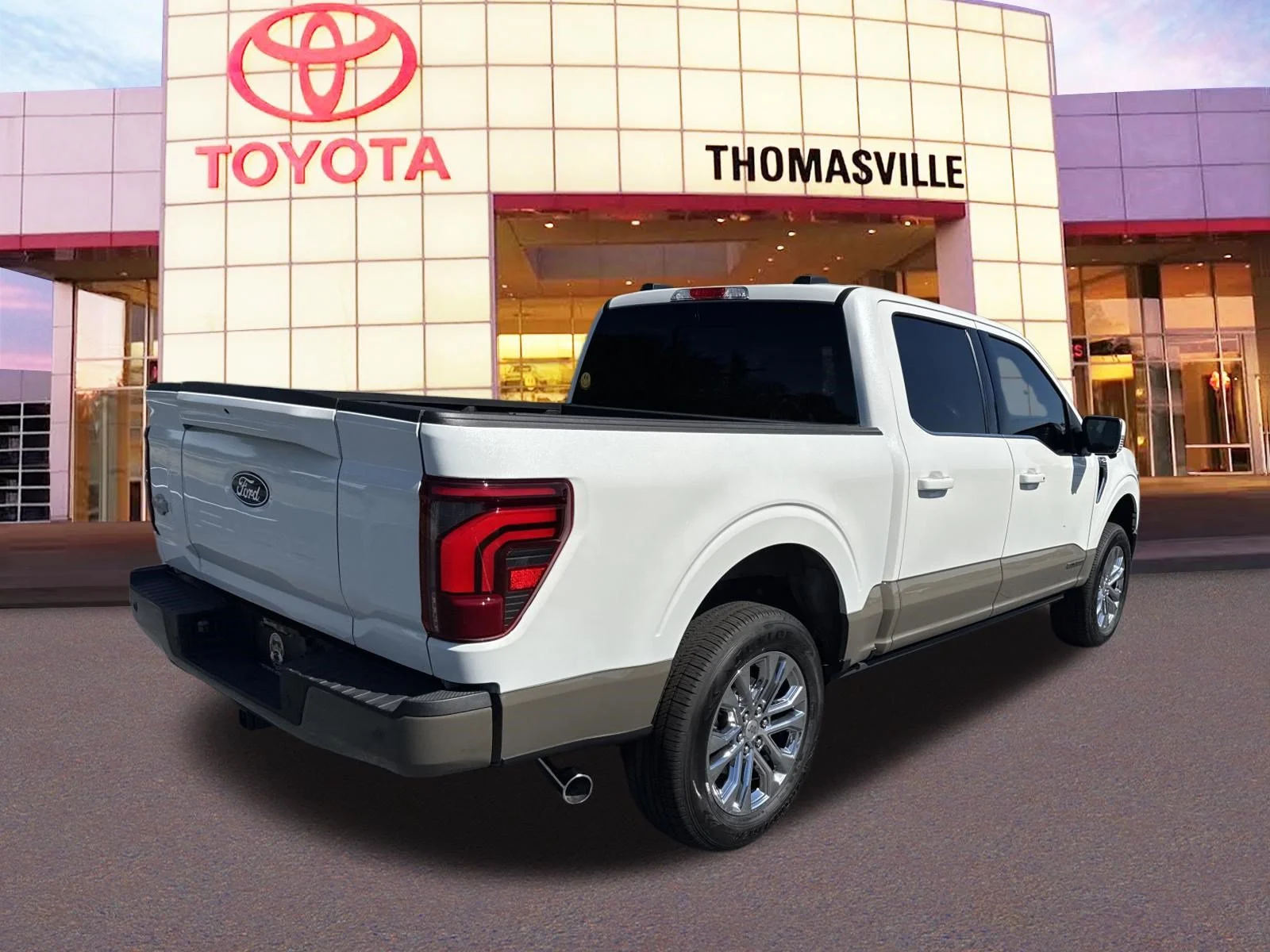 Used 2025 Brown Ford King Ranch image 5