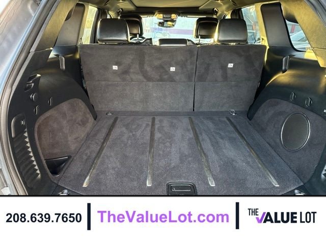 Used 2017 Silver Jeep Overland image 21