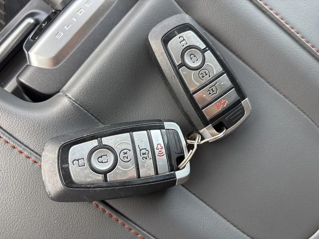 Used 2025 Silver Metallic Ford Active image 12