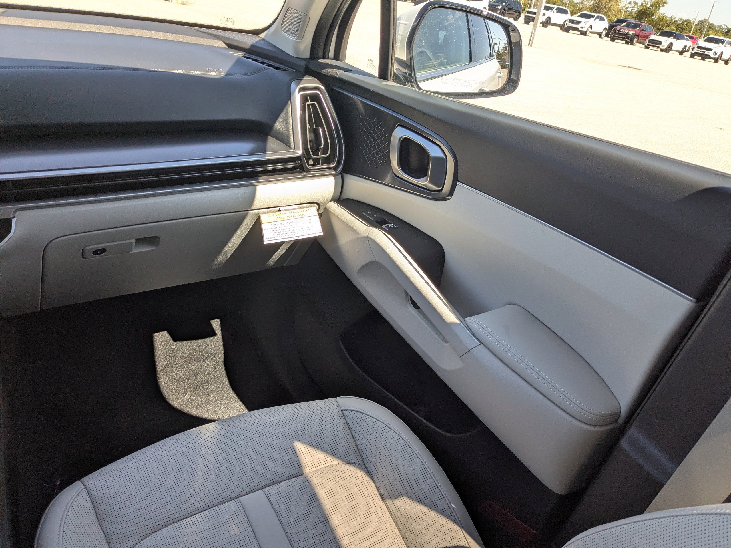 New 2026 Glacial White Pearl Kia S image 23