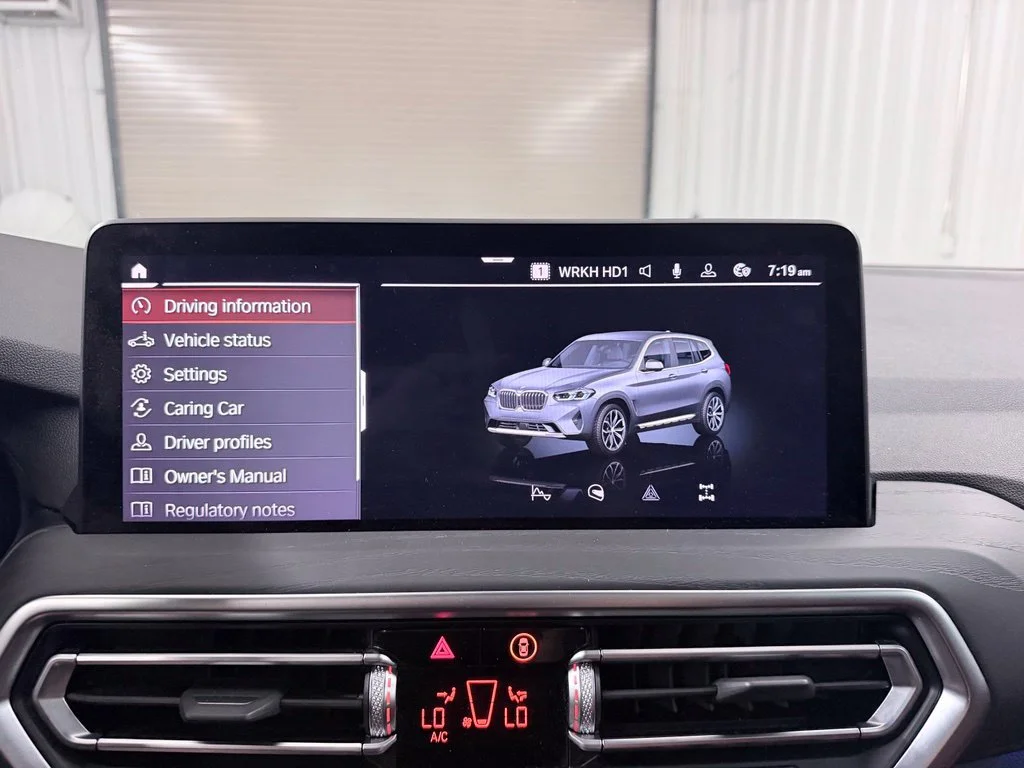 Used 2023 Dark Graphite BMW sDrive30i image 25