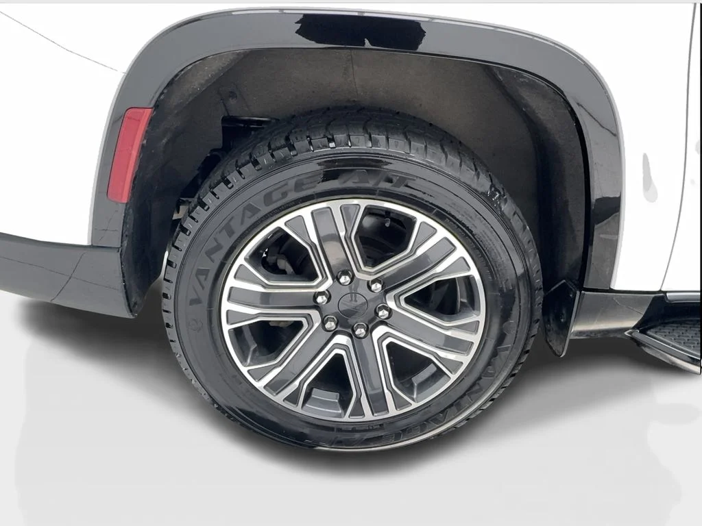 Used 2024 White Jeep Series II image 14