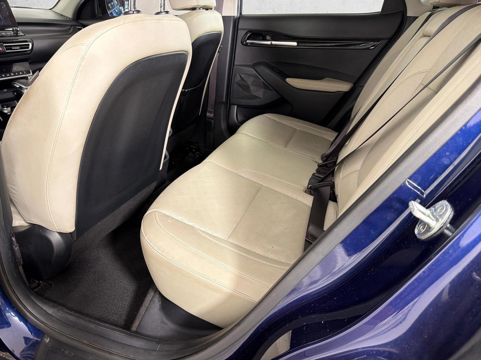 Used 2022 Dark Ocean Blue/Black Roof Kia SX image 21