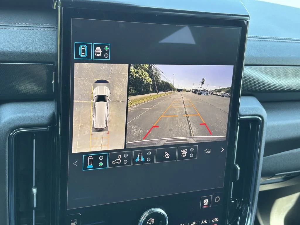 New 2026 Summit White GMC AT4 image 21