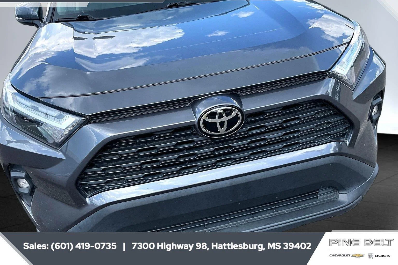 Used 2024 Magnetic Gray Metallic Toyota XLE Premium image 22