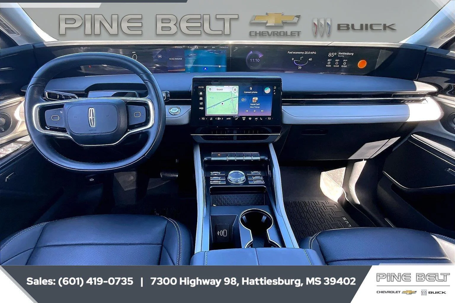 Used 2025 Lustrous Gray Metallic Lincoln Premiere image 13