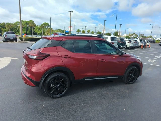 Used 2023 Red Nissan SR image 5