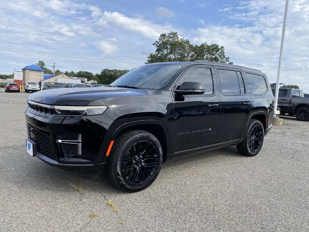 Used 2026 Black Jeep Limited Reserve image 9