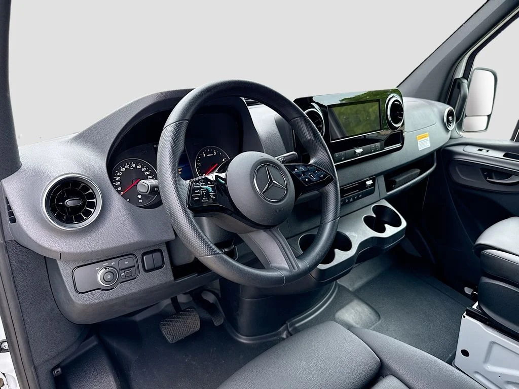 Used 2025 White Mercedes-Benz Cargo 144 WB image 9