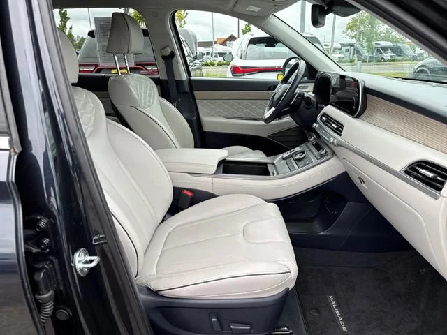 Used 2022 Moonlight Cloud Hyundai Calligraphy image 9