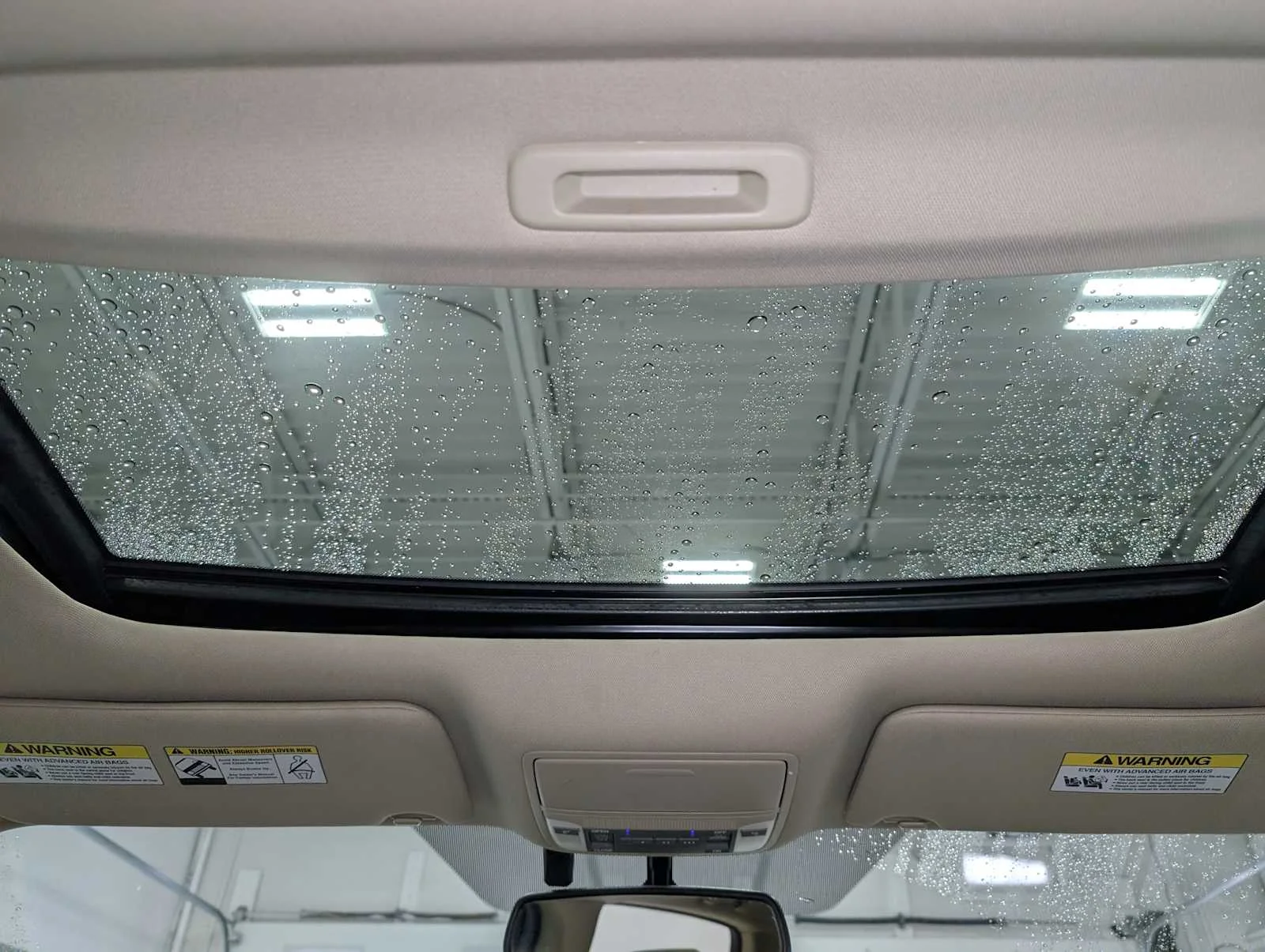 Used 2018 White Diamond Pearl Acura  image 17