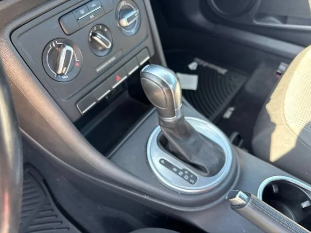 2018 Volkswagen Beetle S - Photo 15