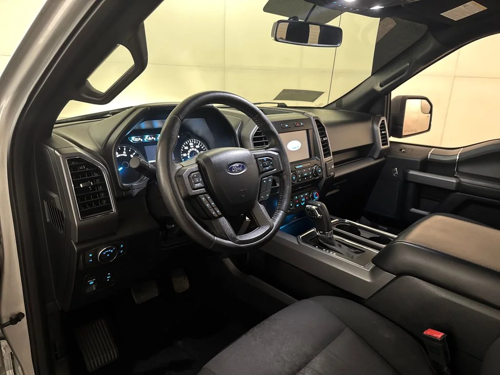 Used 2018 Silver Ford XLT image 6