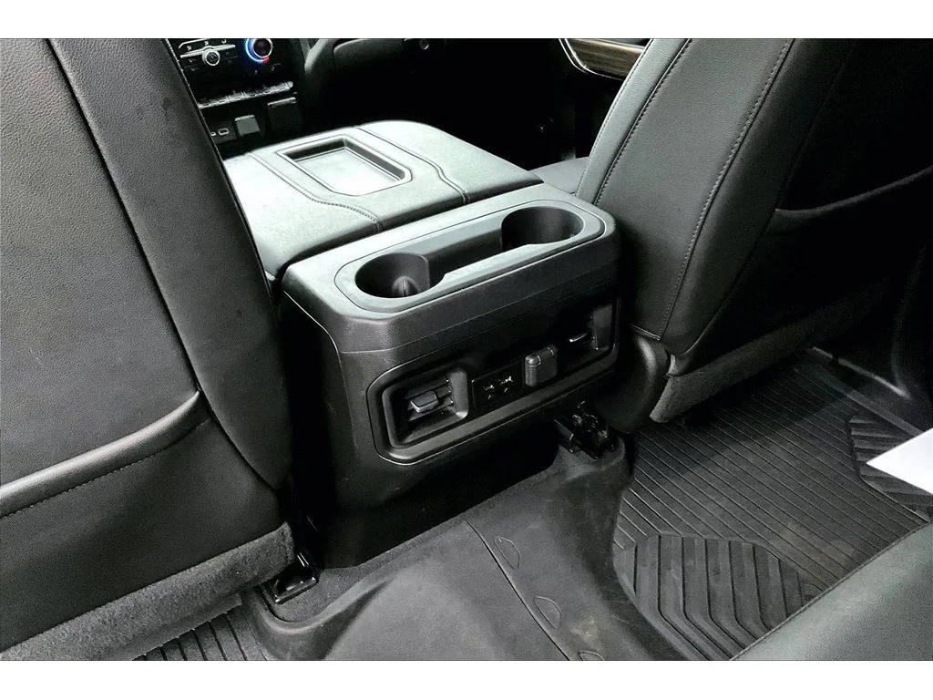Used 2022  Chevrolet LT Trail Boss image 33
