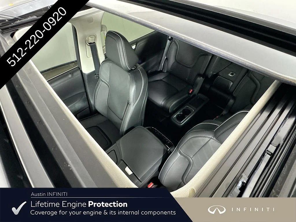 New 2027 Silver INFINITI LUXE image 28