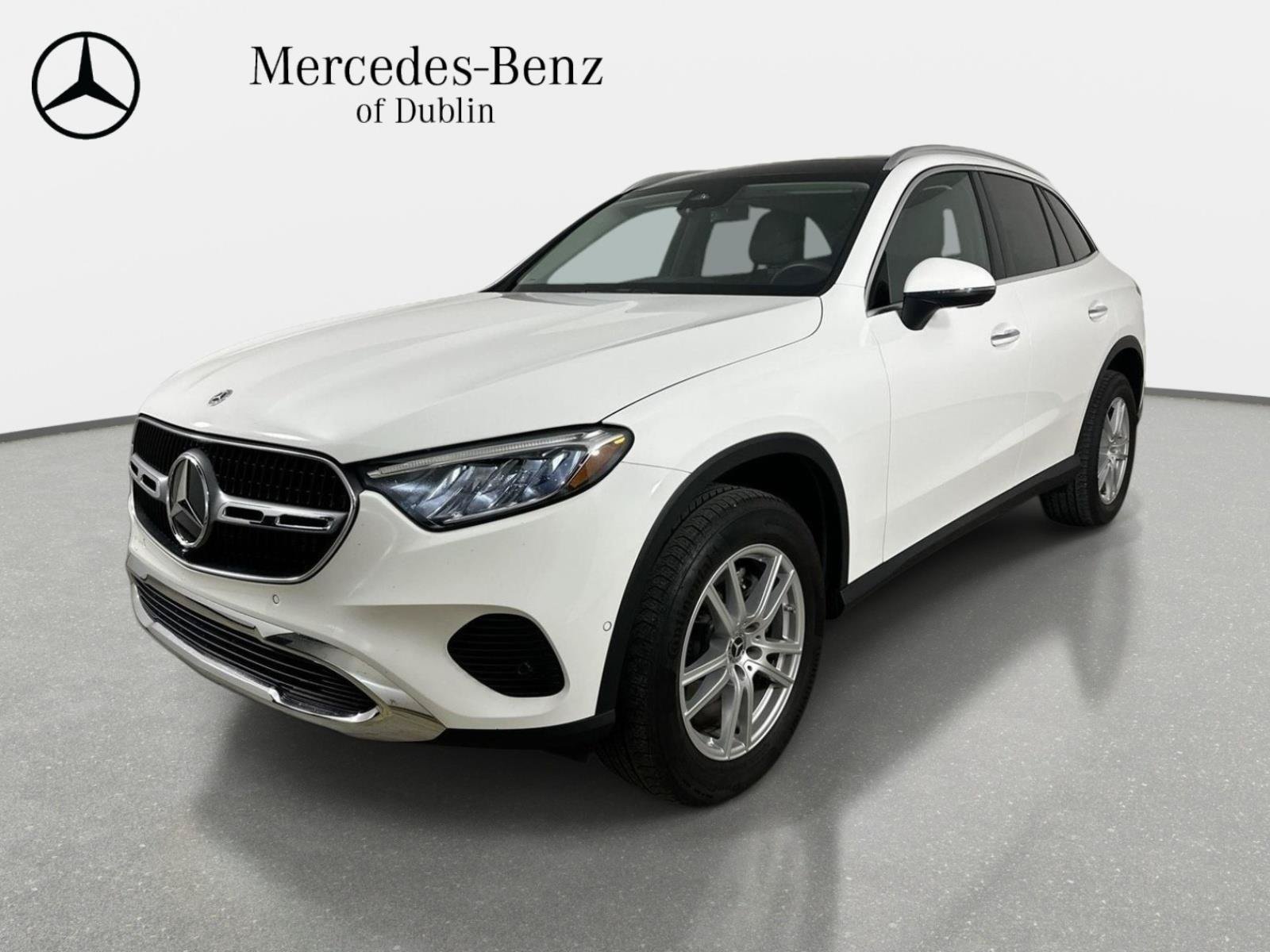 Used 2023 Polar White Mercedes-Benz GLC 300 image 1