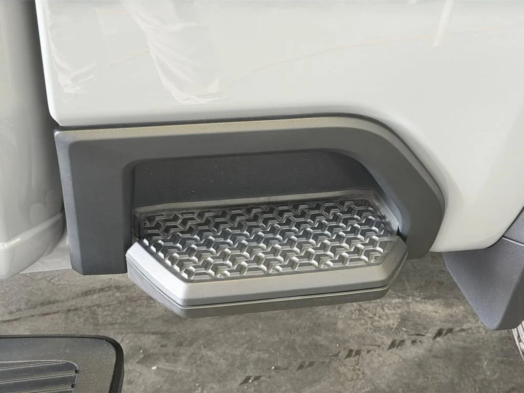 Used 2025 Slate Gray Metallic Chevrolet Custom image 26